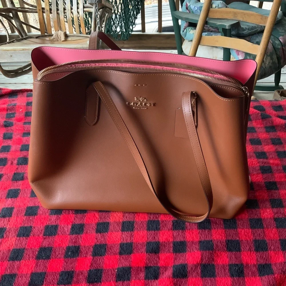 HP 🥳NEW WITH TAGS COACH PURSE - Picture 1 of 7